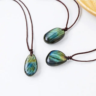 Natural Labradorite Quartz Necklace – Healing Crystal Pendant for Energy, Intuition, and Balance | Unisex Waterdrop Design